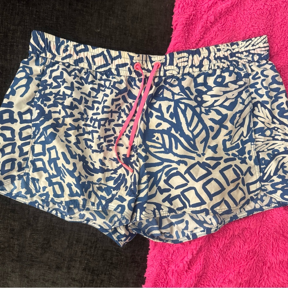 Lilly Pulitzer Blue and White Patterned swim Shorts with Pink Drawstring M